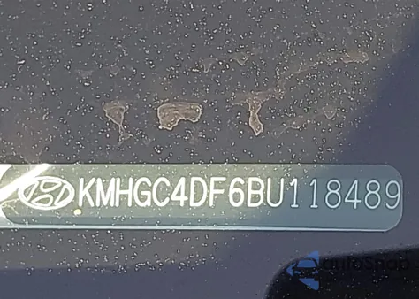 2011 Hyundai Genesis 4.6 z USA, uszkodzony, nr VIN KMHGC4DF6BU118489